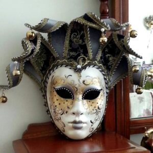 silver-wall-mask- jester