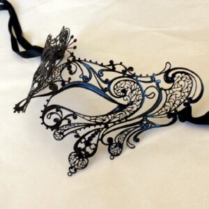 Exotic Black Lace Mask - Italian