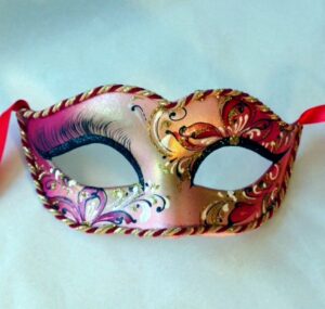 Lily Dark Red Gold Masquerade