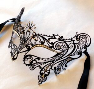 Exotique Italian Made Mask with Crystals